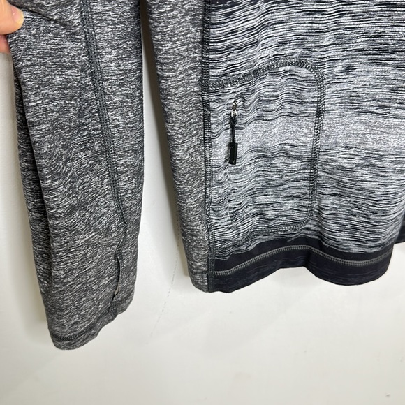 Lululemon Universal Stripe Black Soot Light White Core 1/2 Zip Pullover Mens M - Picture 4 of 6